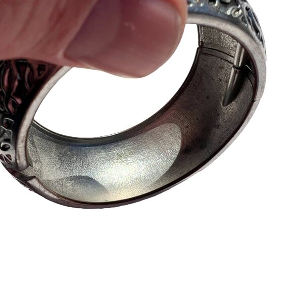 Vintage Silver Bracelet with Beautiful Design & Spring Opening - Picture 4 of 7